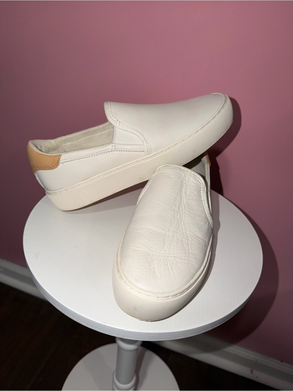 Women’s UGG Cahlvan Slip On Size 7.5W